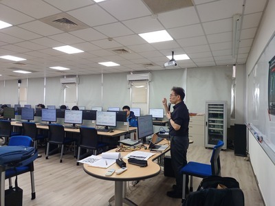 【114-2AI講座系列】人工智慧驅動的設計革新：將生成式人工智慧融入設計創意教育圖片