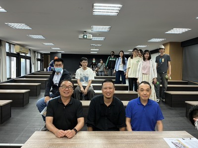【114-2AI講座系列】當AI取代了技術，你如何定義自己的價值?圖片
