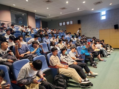 【114AI講座系列】生成式AI帶來的改變：如何運用生成式AI？圖片