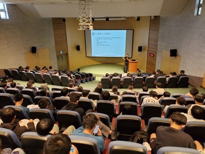 【114AI講座系列】生成式AI帶來的改變：如何運用生成式AI？圖片